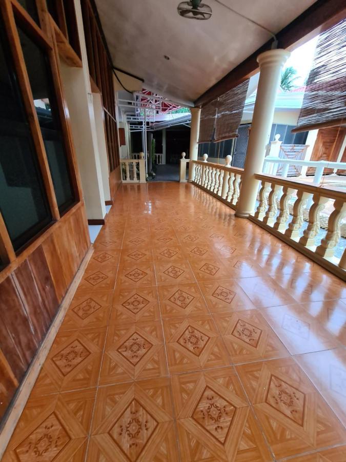 La-Familia Guest House Сікіхор Екстер'єр фото