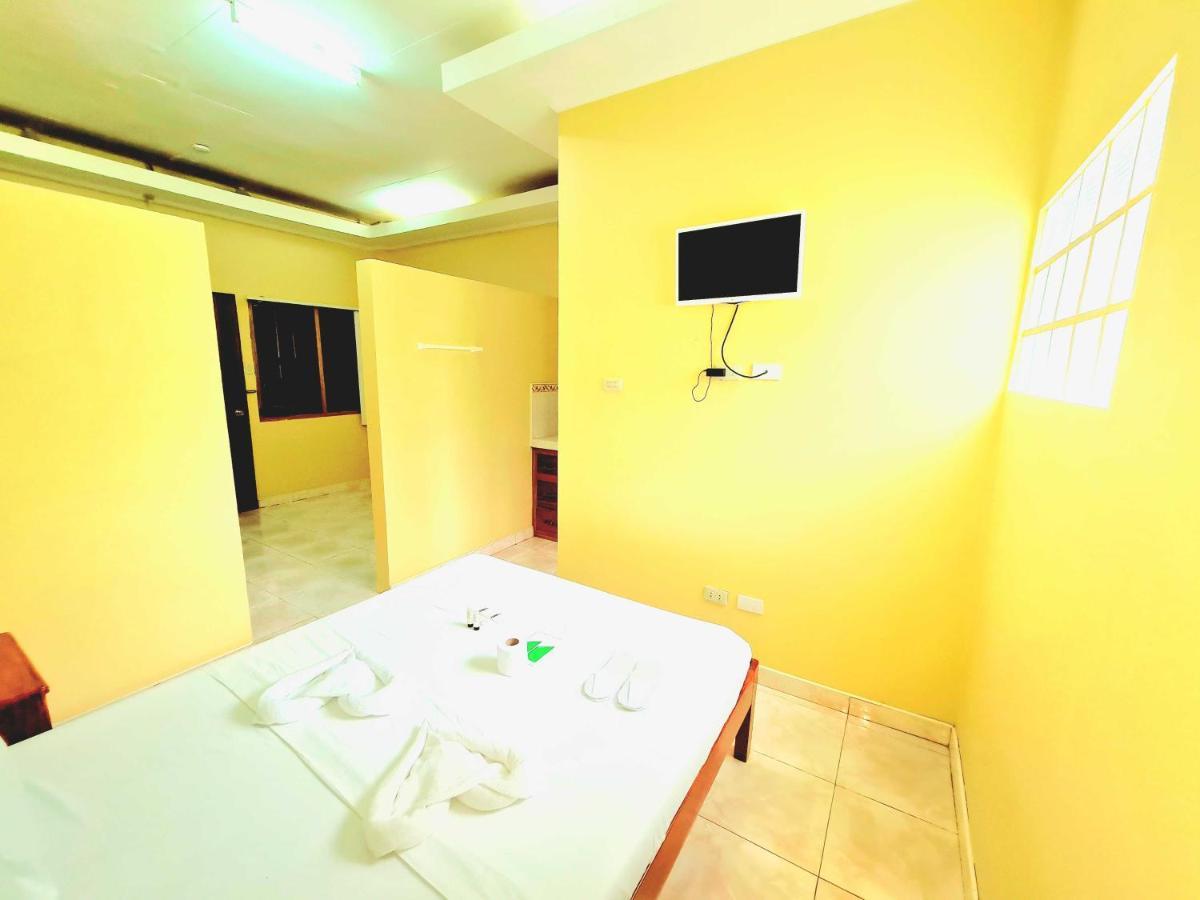 La-Familia Guest House Сікіхор Номер фото