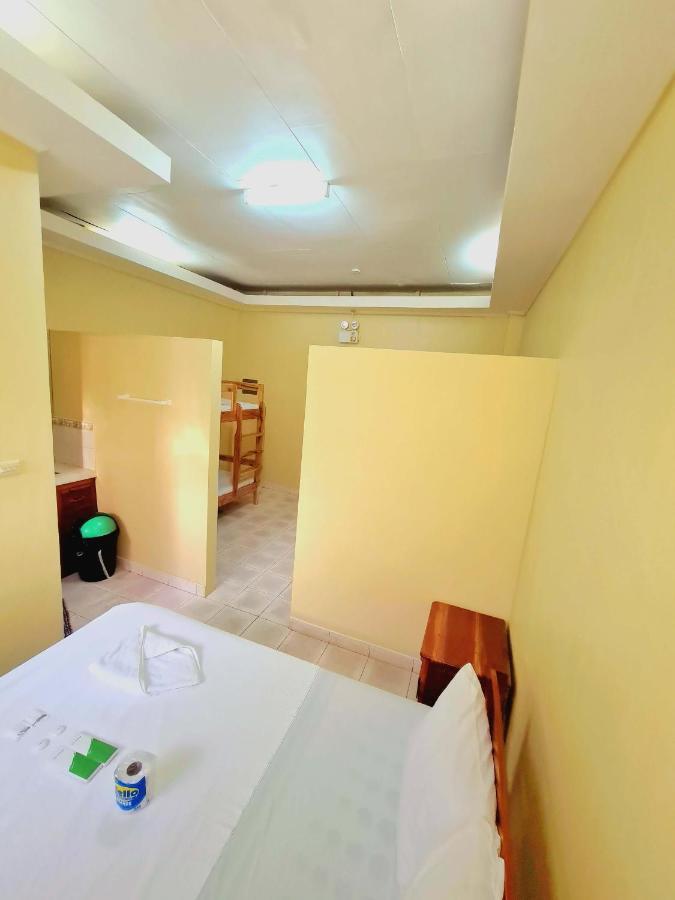 La-Familia Guest House Сікіхор Екстер'єр фото